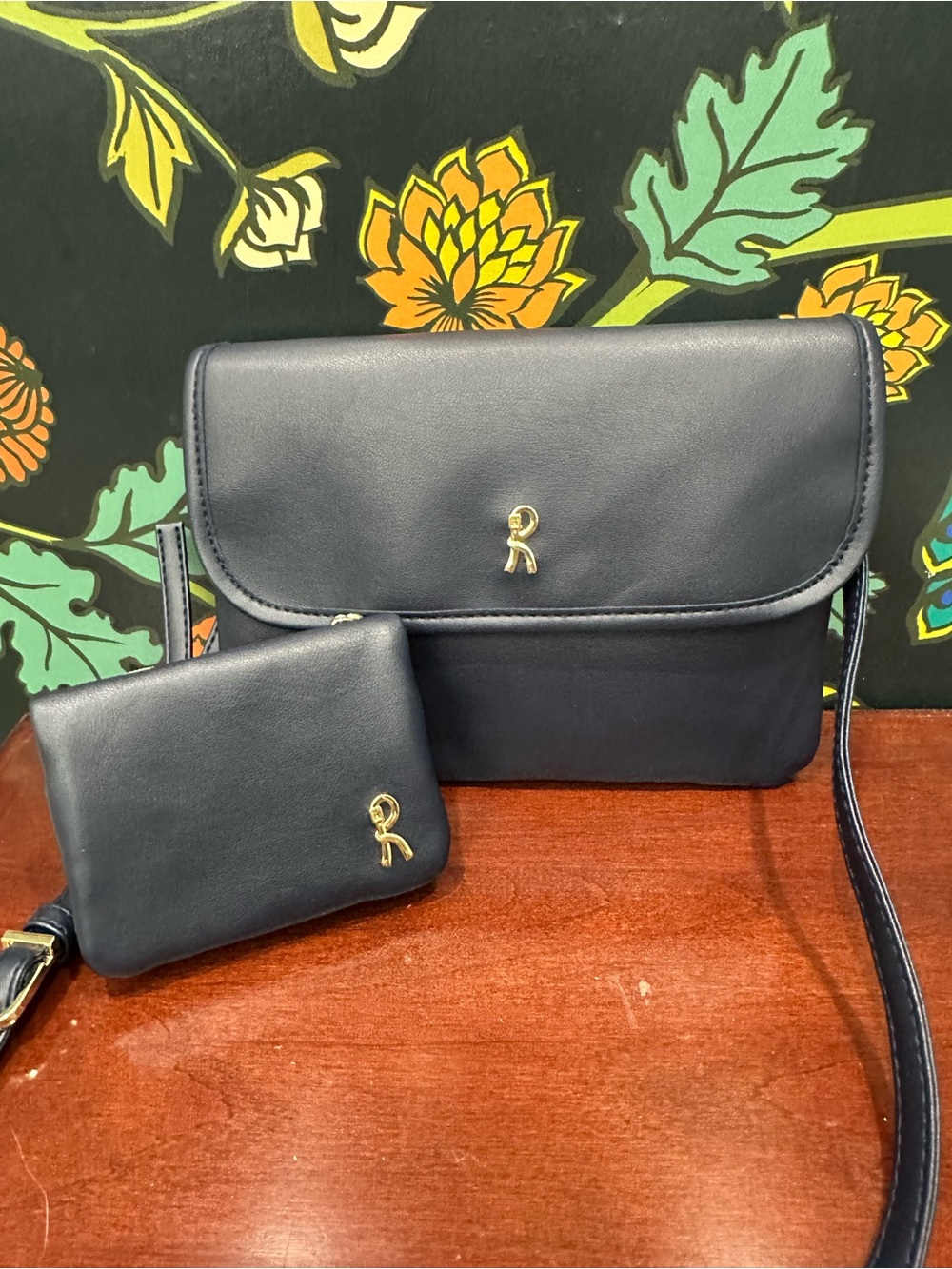 Roberta di Camerino Navy Leather Crossbody Bag & Matching Coin Purse 2-Piece Set - Picture 15 of 15